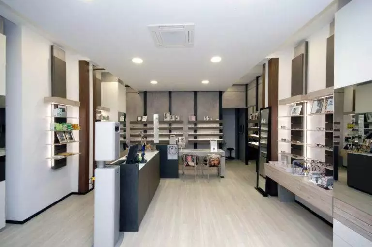 Arredamenti per negozi di ottica