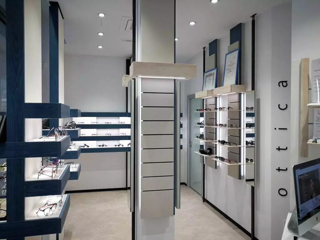 Arredamenti ottica - Optical furnishing