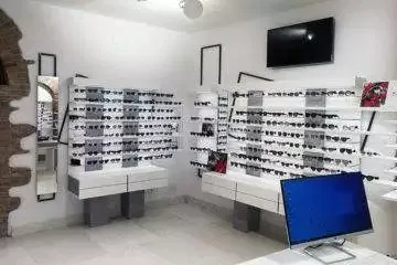 Arredamenti per negozi di ottica