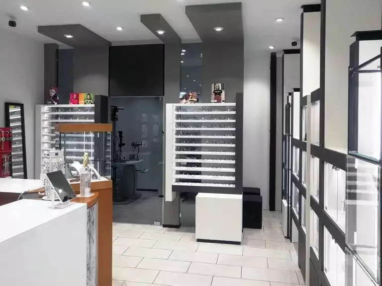 Arredamento Gioielleria Sirtori 04