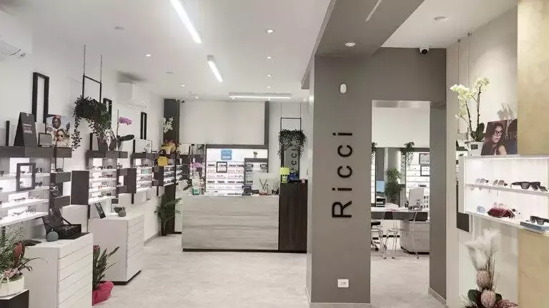 Arredamento Ottica Ricci